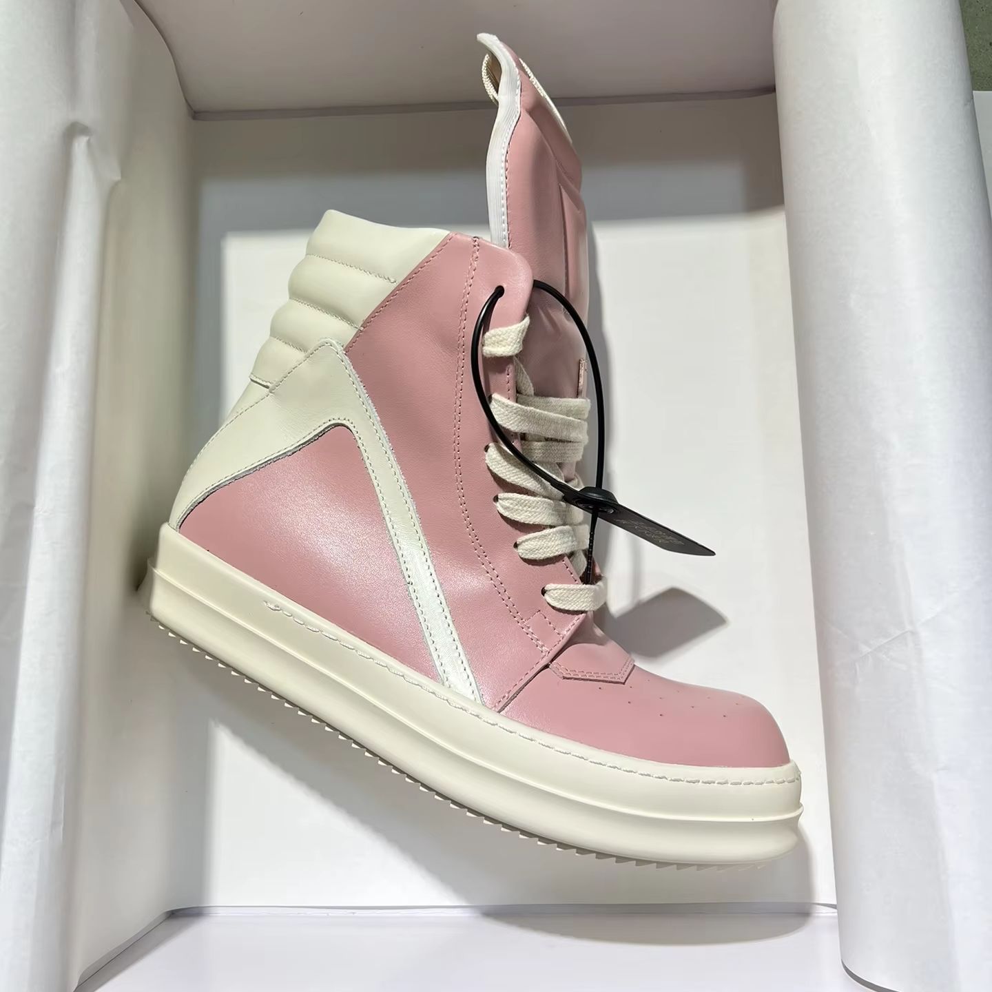 Brand Woman High Top Leather S – Gothic Streetwear Brand Bewertung und Preis